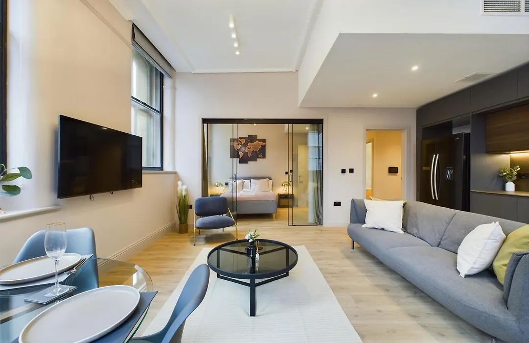 Luxury Unique 2Bedroom City Centre-1
