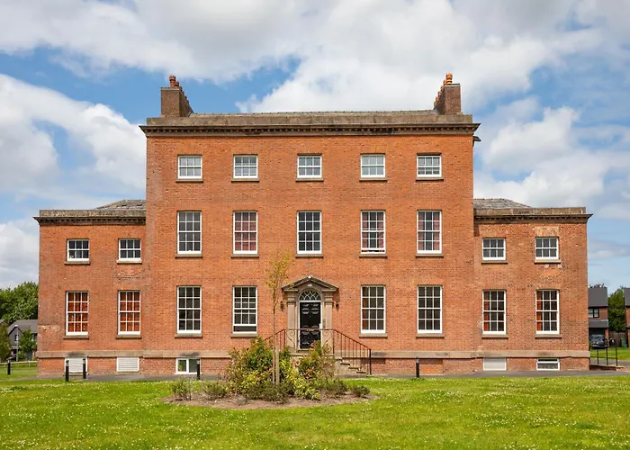 Manchester Retreat, Free Parking & Sleeps 5